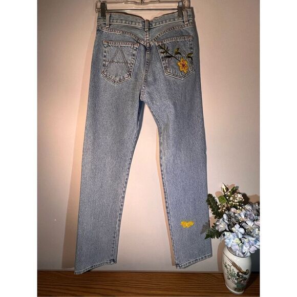 Yellow Flower Cache Jeans \ Size 4 - Picture 5 of 8